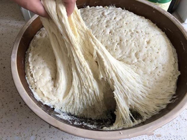 我家发面时只放"这2样"10分钟发满盆,蒸出的馒头比买的还好吃