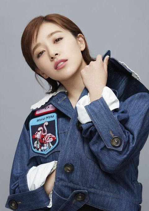 原来只知道那英是满族,没想到马丽也是满族,盘点5位满族女明星