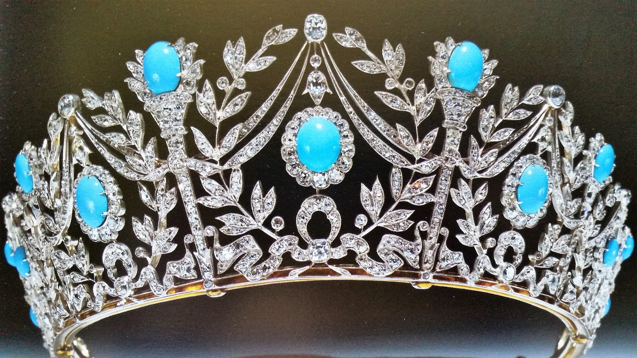 全球王室的顶级绿松石钻石王冠头饰欣赏:漂亮的蓝绿色清新脱俗