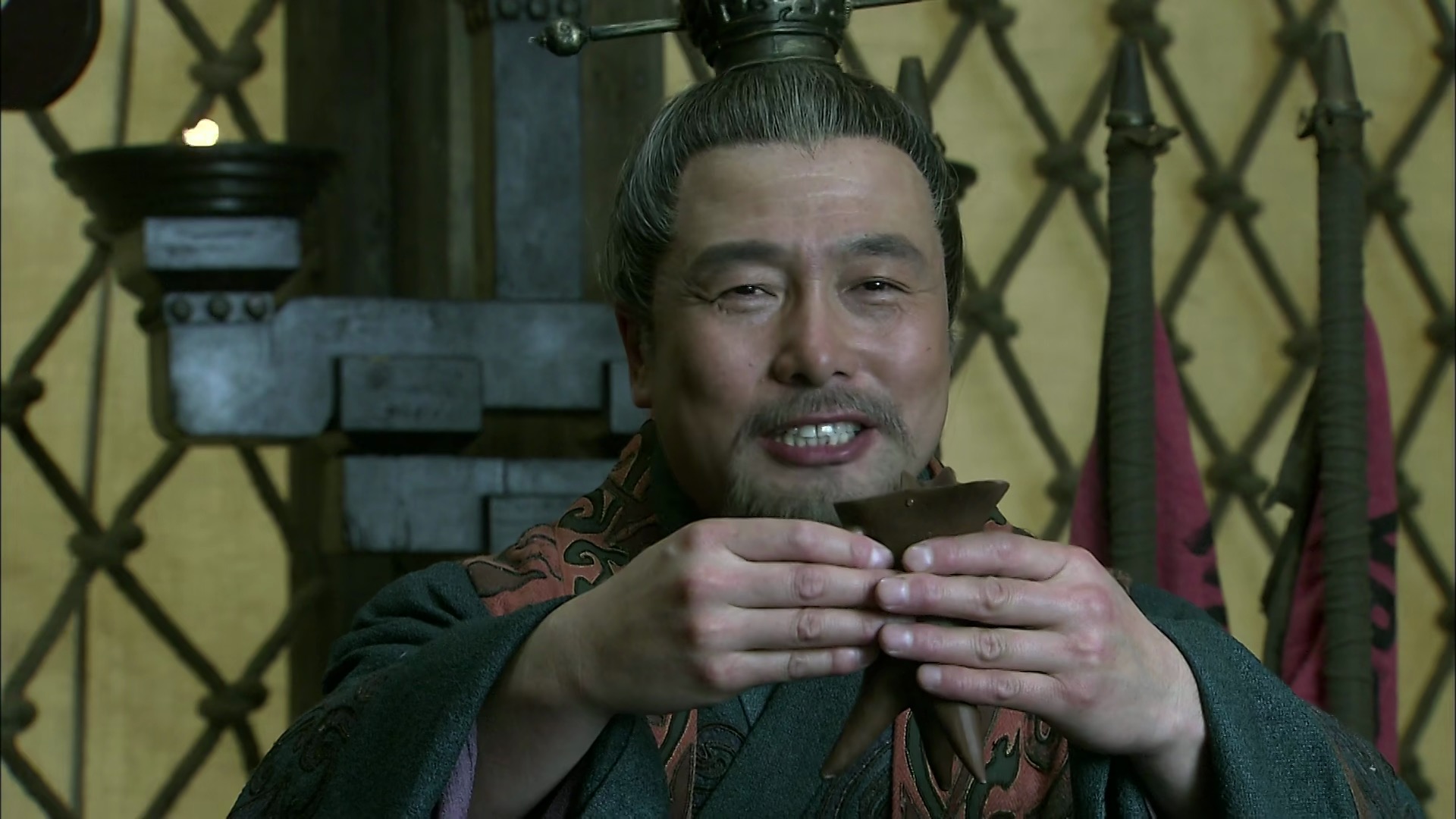 刘备受刘璋之邀入川,为何不带上诸葛亮?他有更重要的任务