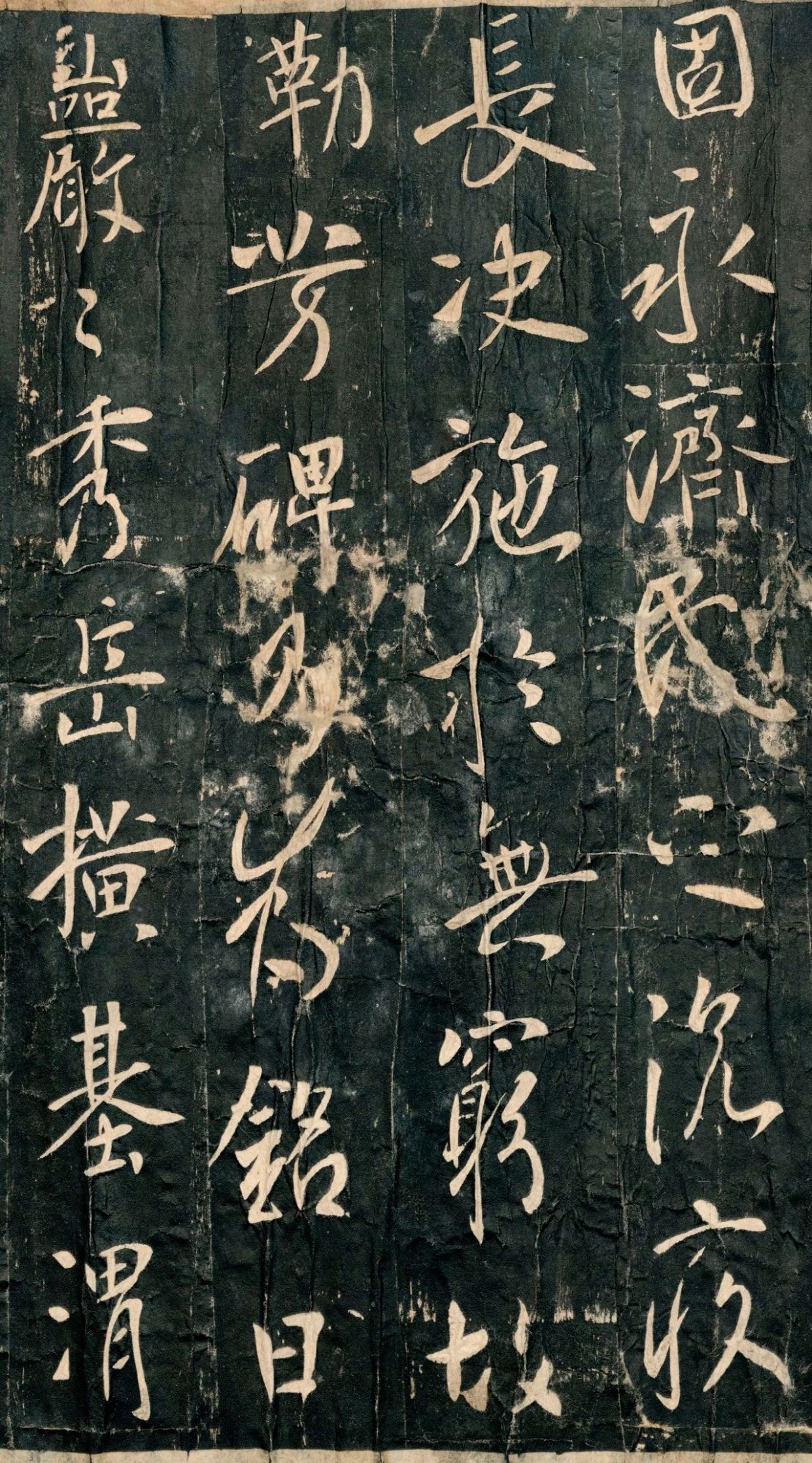 李世民《温泉铭》:温而不厉,威而不猛的书法,有凛然的帝王气象