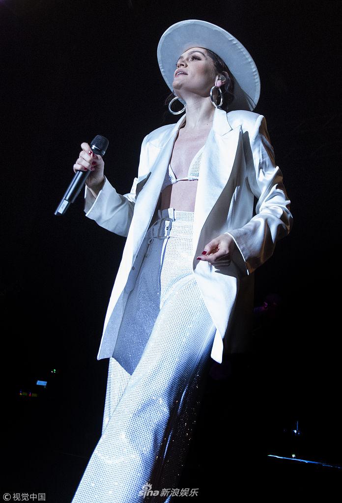 当地时间2018年11月20日,英国英格兰,女星jessie j举办演唱会.