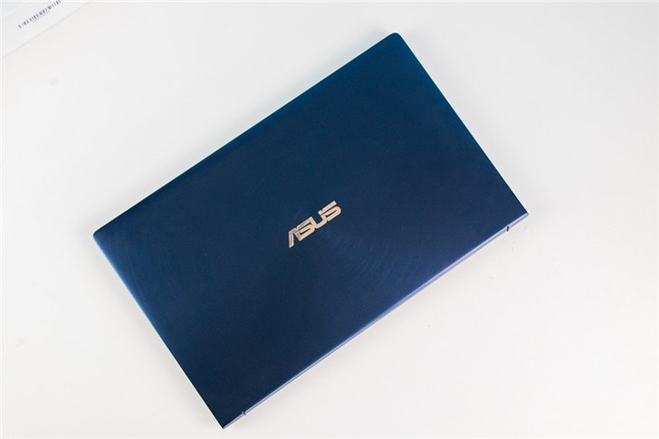「it之家开箱」华硕灵耀deluxe14笔记本图赏