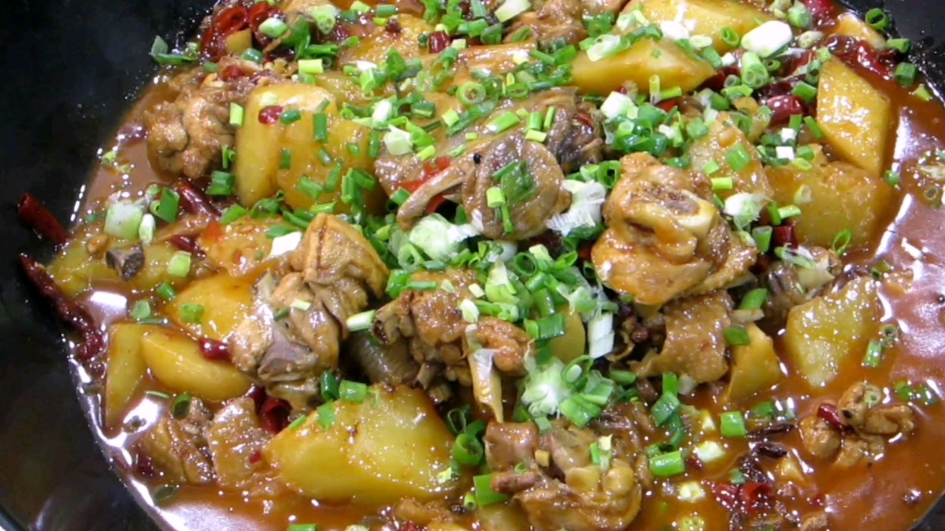 风靡全国的重庆烧鸡公家常做法,麻辣鲜香,皮糯肉嫩,配方大揭秘