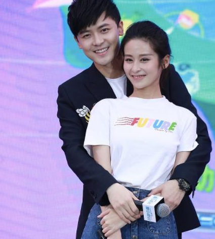 在节目中,因为付辛博提到了和颖儿的生活是aa制的,而