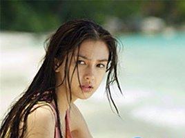 女星泳照大pk,杨颖杨幂迪丽热巴谁最好看?差距一目了然!