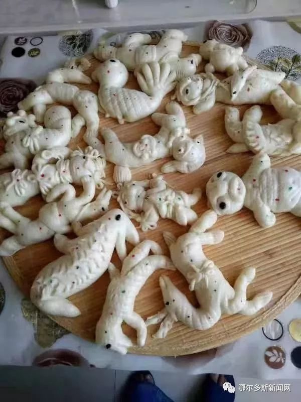 「本土」七月十五,捏面人