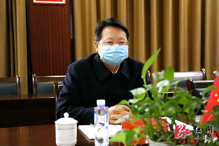 刘冬生:抓好"三个落实",努力实现"一脱贫三促进六覆盖"