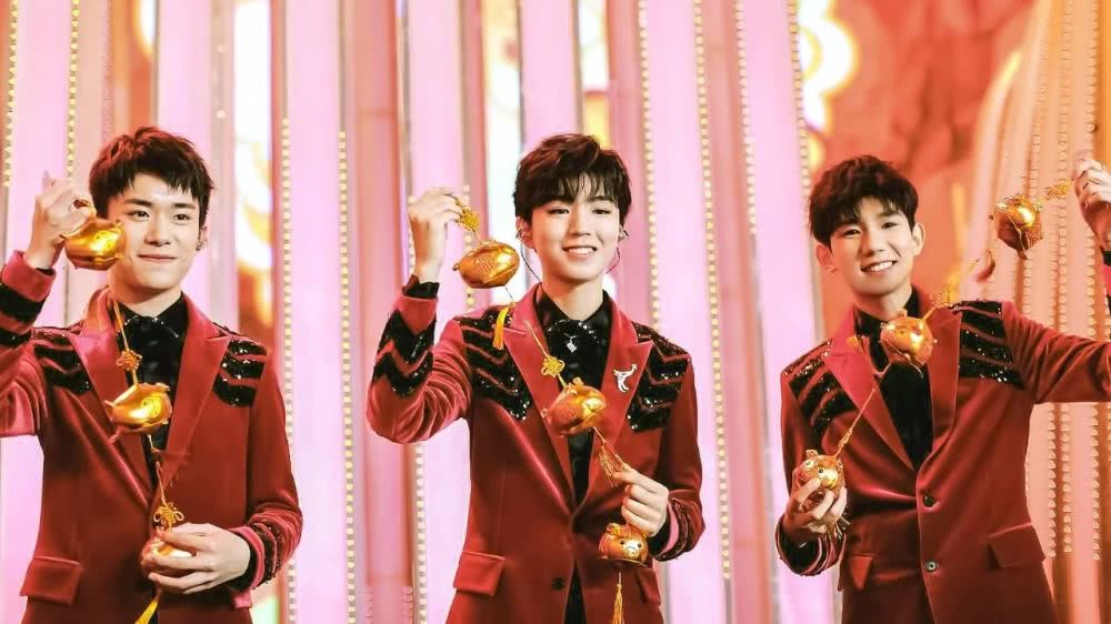 神仙组合!tfboys 吴磊 江疏影 景甜 秦岚 钟汉良将一起上春晚