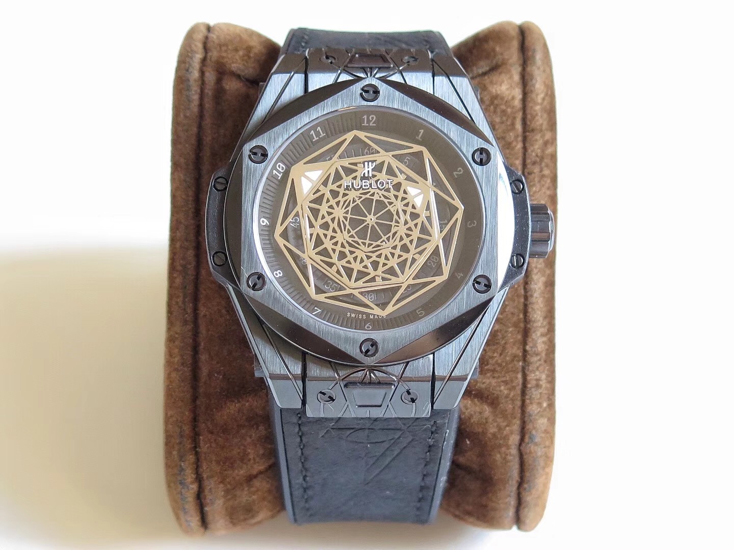 腕表刺青艺术——品鉴宇舶bigbang系列415腕表