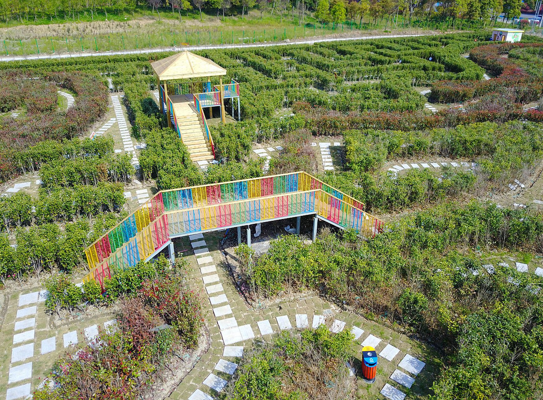 猪哈哈农场位于海南屯昌坡心镇,提供农业种植,亲子娱乐,户外拓展,餐饮