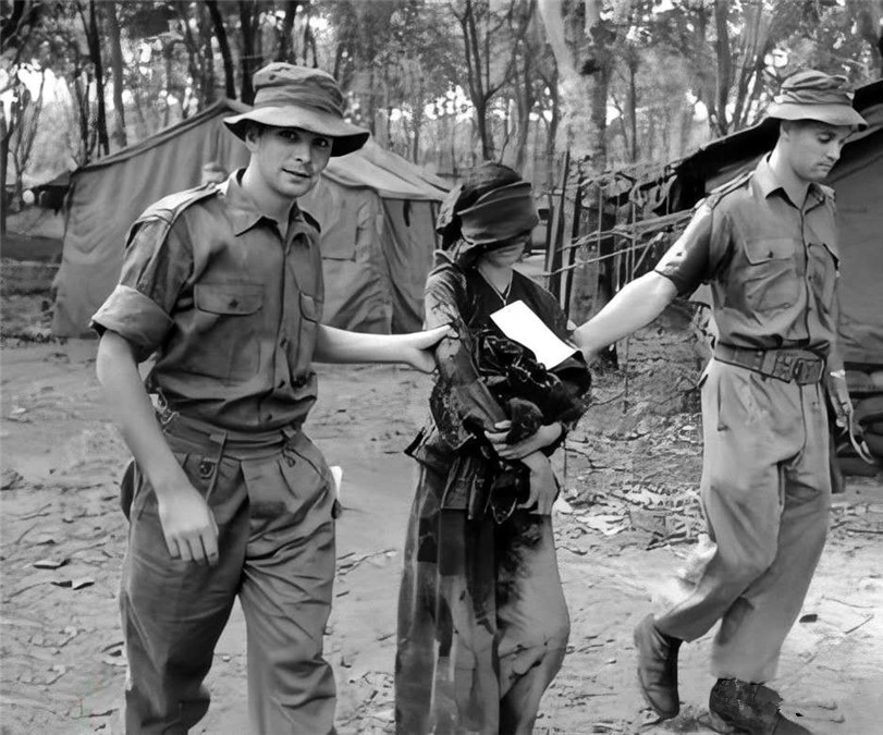 精选一组罕见的老照片;微笑的隆美尔