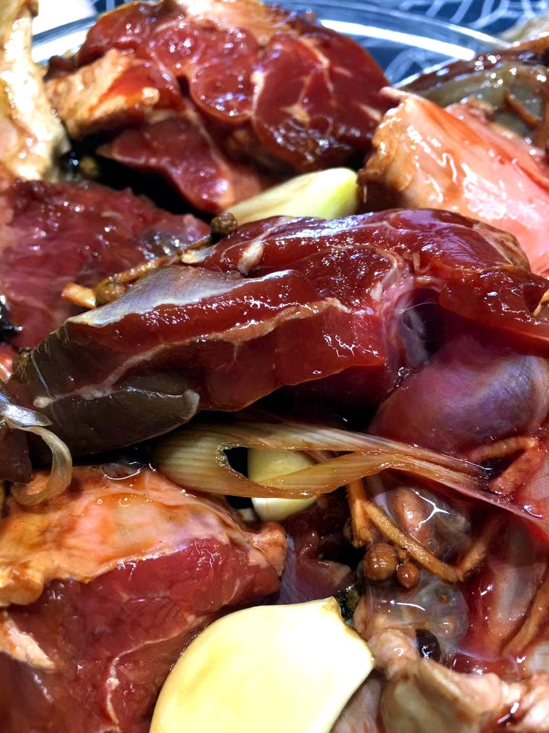 这种方法做"蒜香牛肉松软香糯"过年必备下酒菜,比水煮更简单