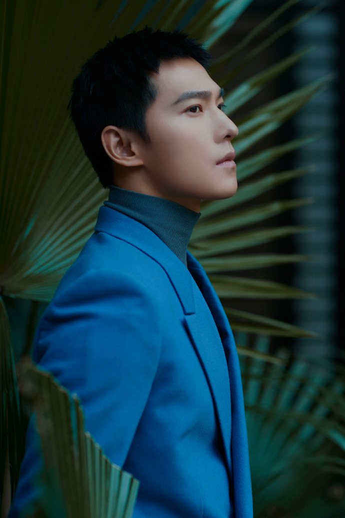 杨洋今日份考古视频分享 快本下班认证羊毛应援展现温柔一面