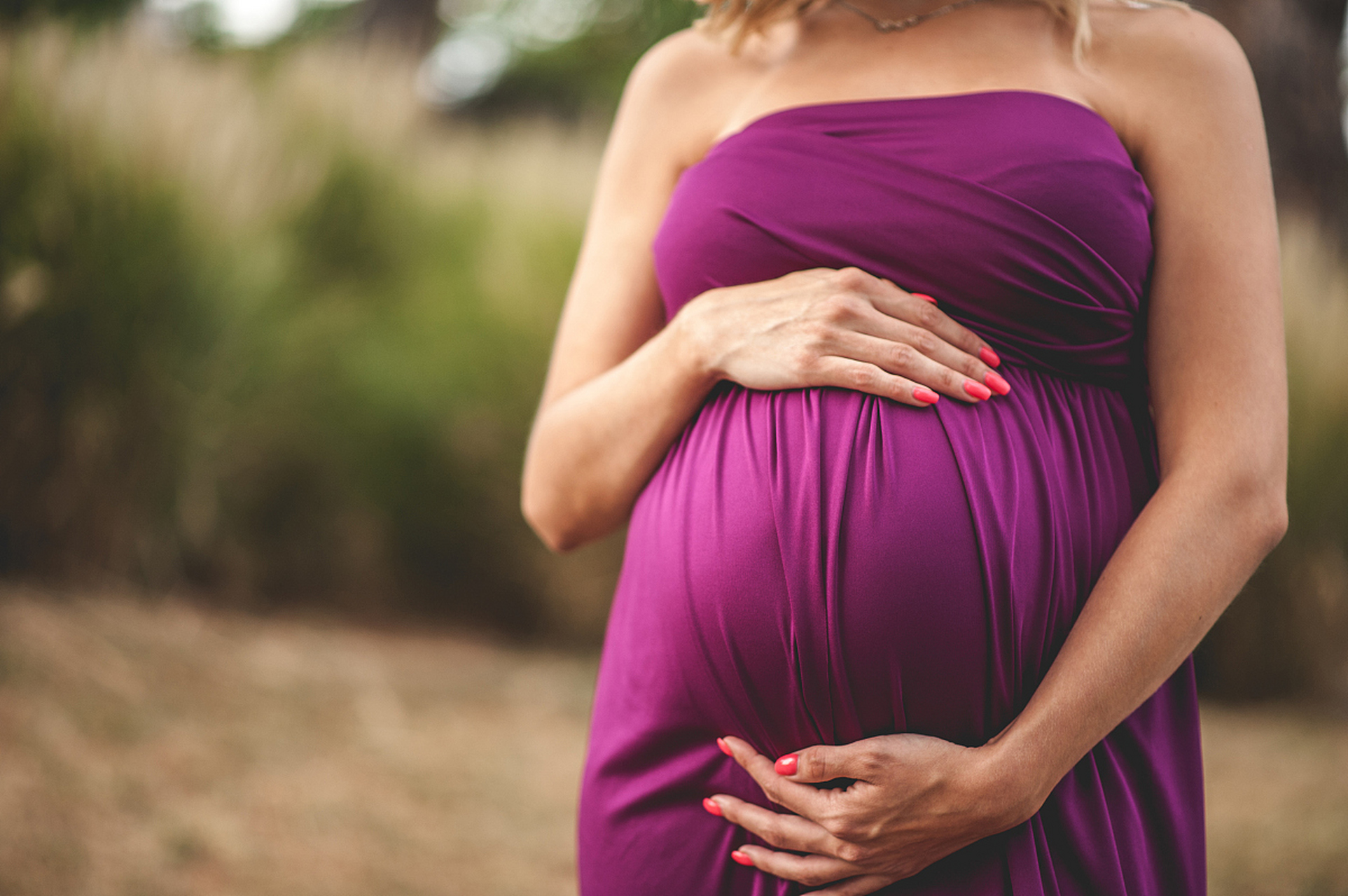 以体启身康健体魄#  妊娠期间,妇女的骨密度可以有所变化,但正常倒乔