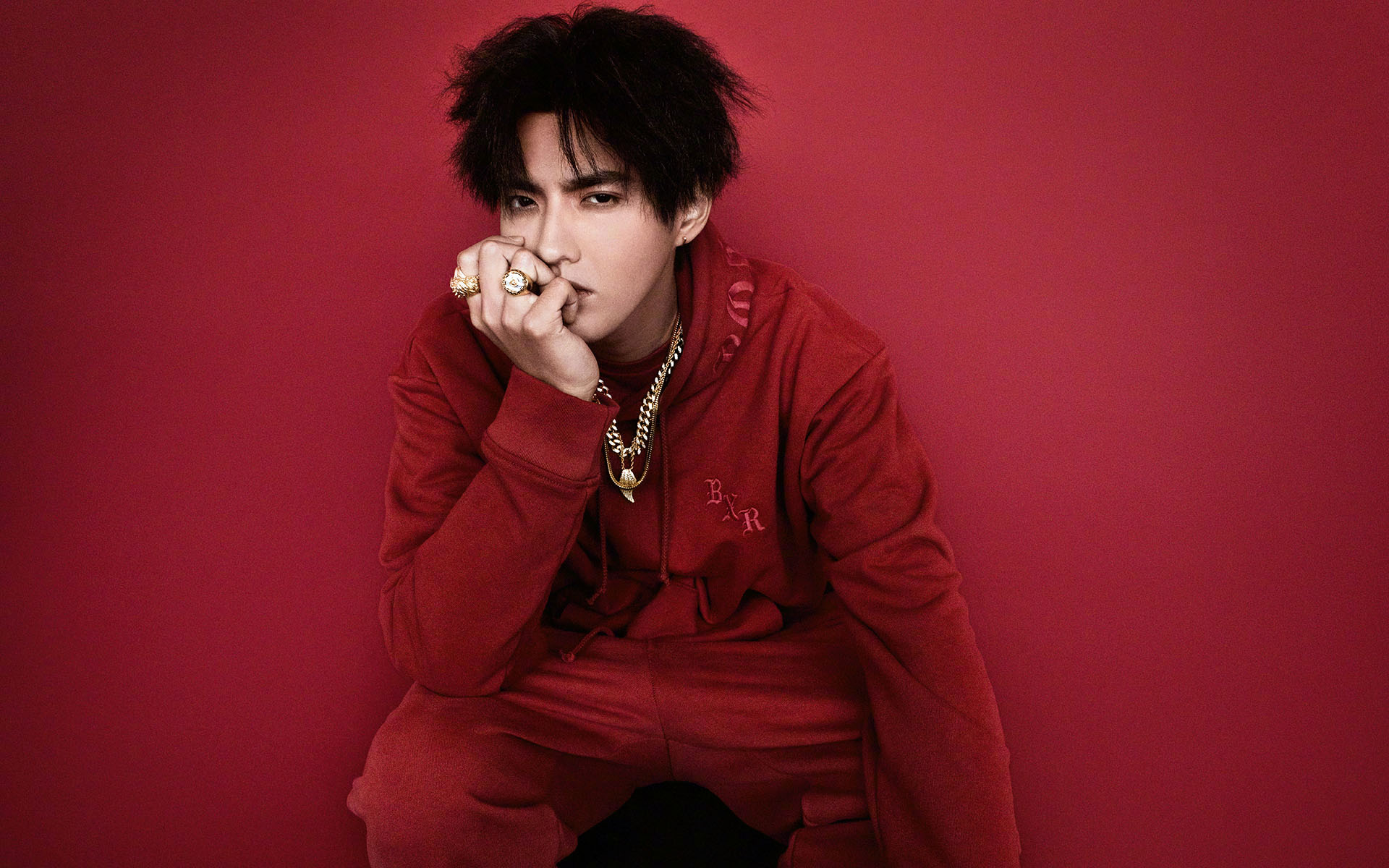 恋情是流量明星致命伤,鹿晗掉粉吴亦凡被黑杨洋至今不敢回应