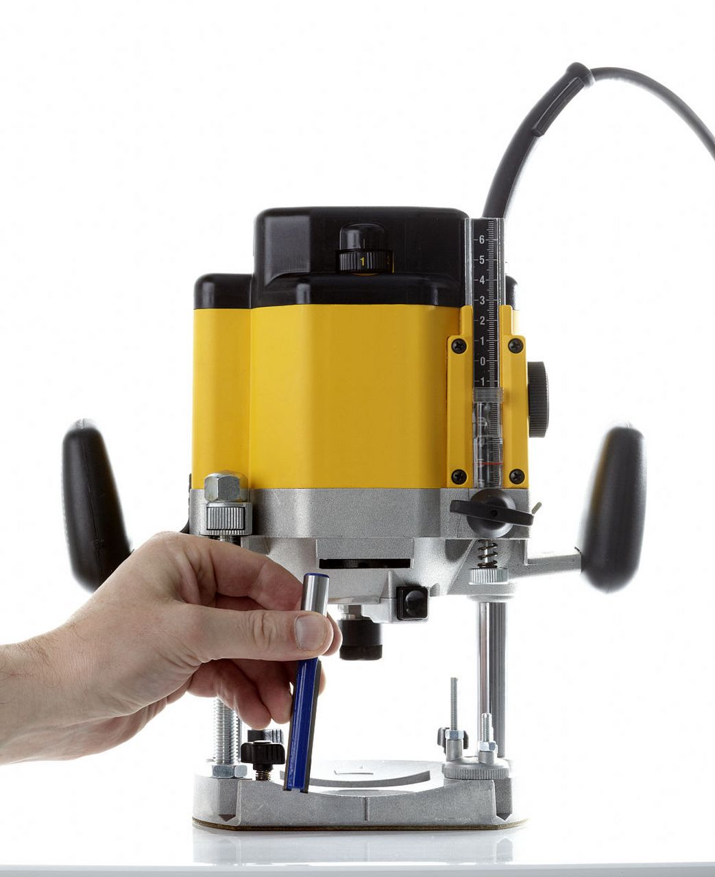 手持式半自动锁螺丝机是一款先进的机械设备,采用吹气式自动拧螺丝