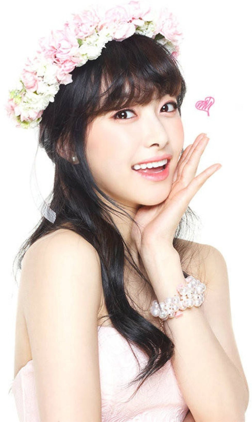 2012年1月,宋茜主演首部都市爱情剧《爱情闯进门》.