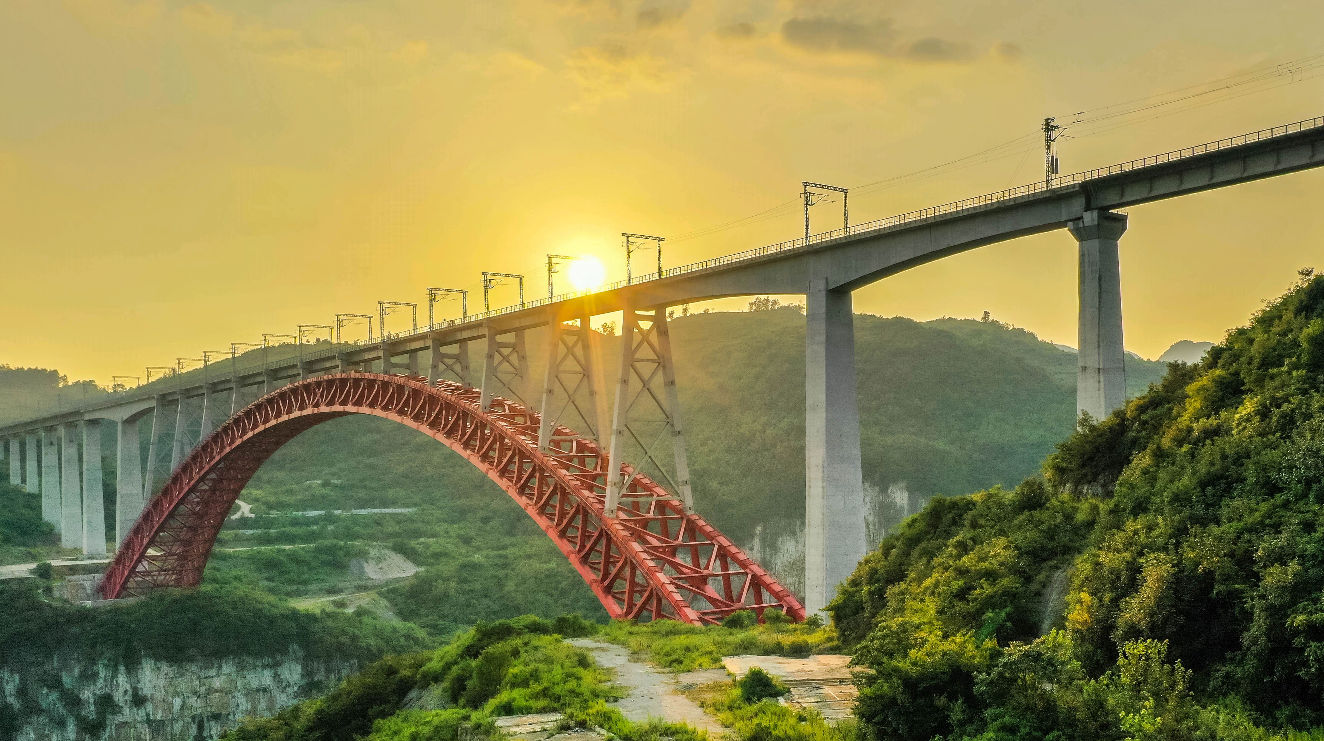 航拍林织铁路纳界河大桥