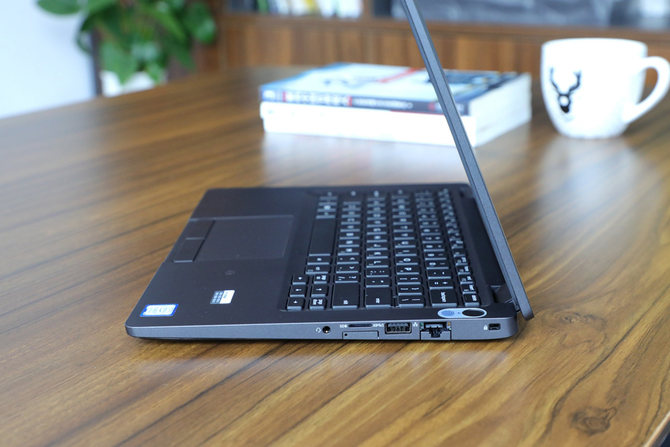 简约高效!戴尔latitude 5300商用笔记本评测