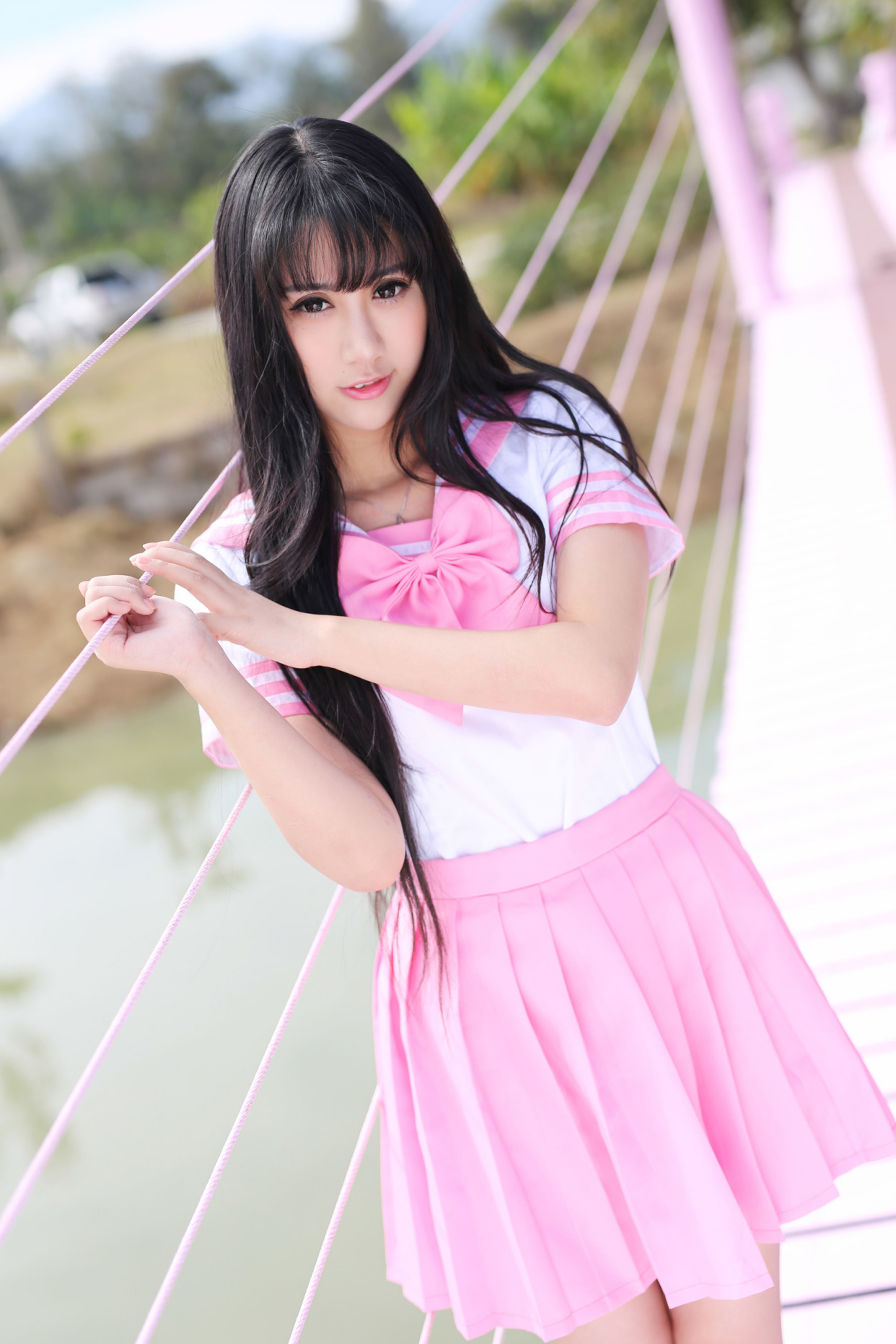 青春美少女杨小青外拍写真,粉色连衣裙青春气息十足