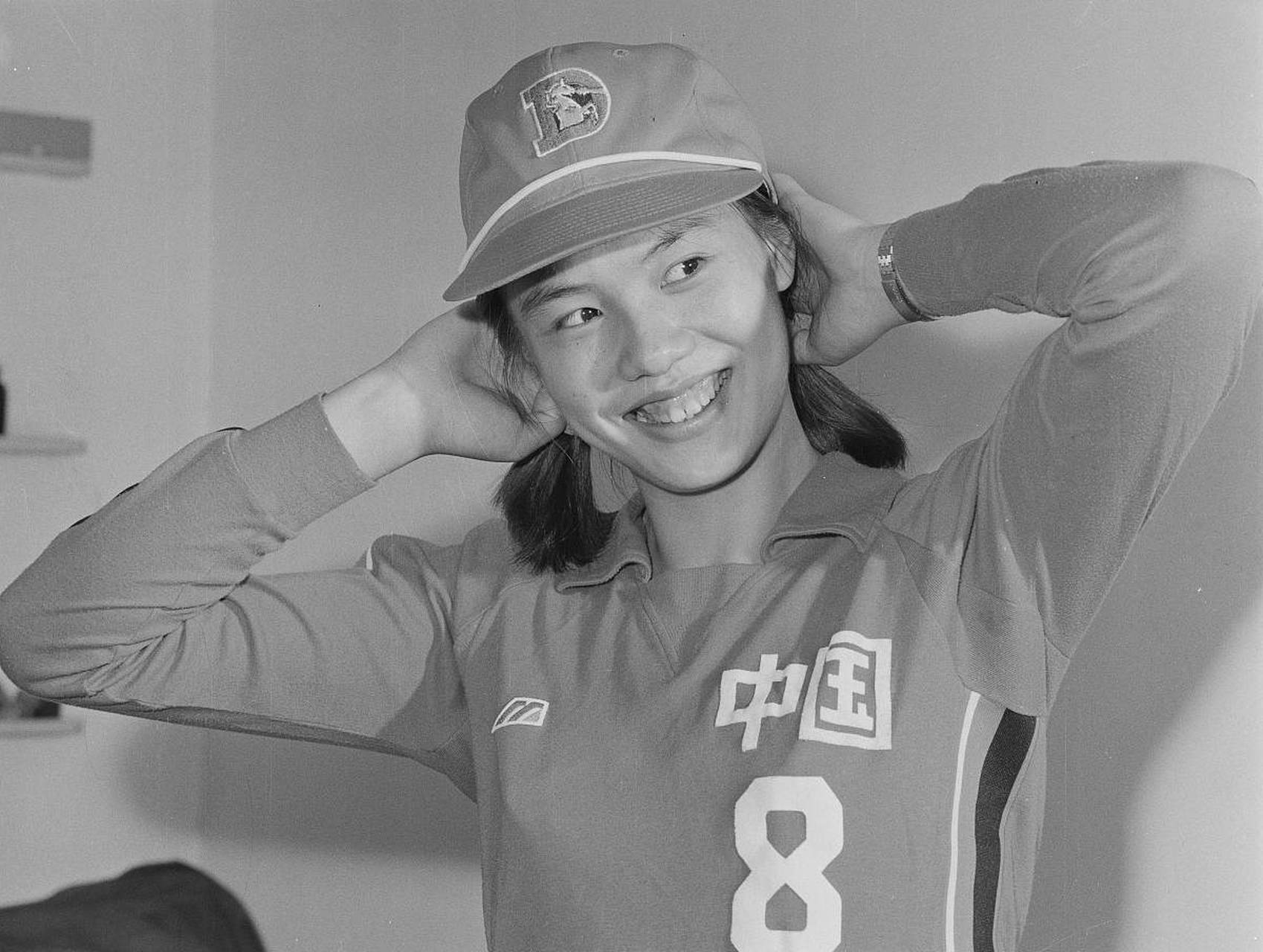 还记得1984年女排奥运夺冠的主攻手姜英吗,她现在怎样了?