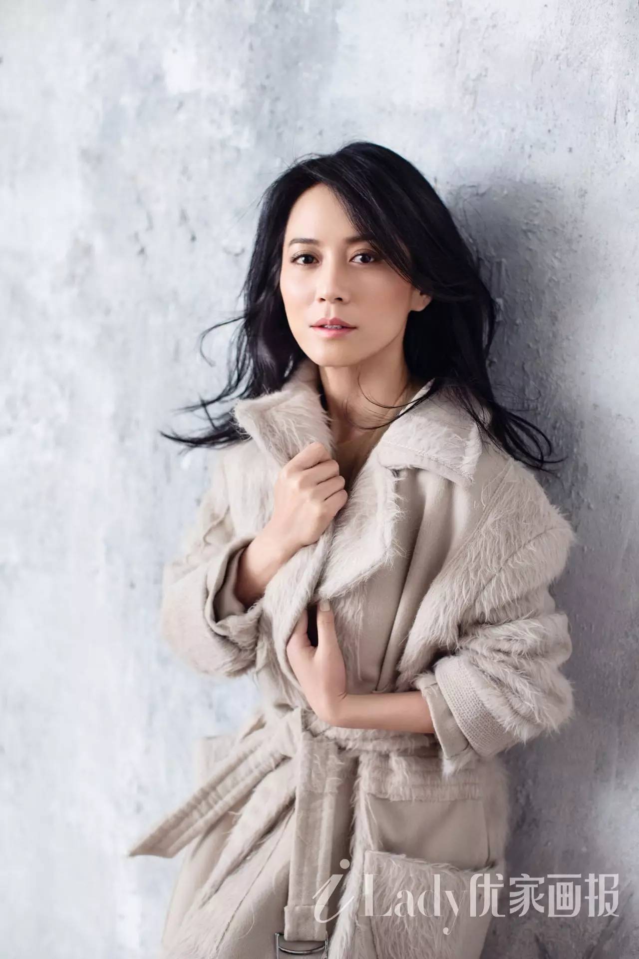 47岁未婚的俞飞鸿,被问生理需求时,她直言不讳的回答