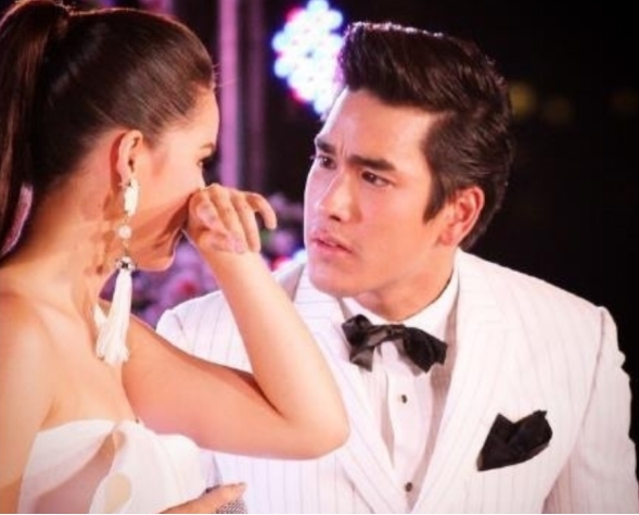 泰国yaya与nadech分手图片