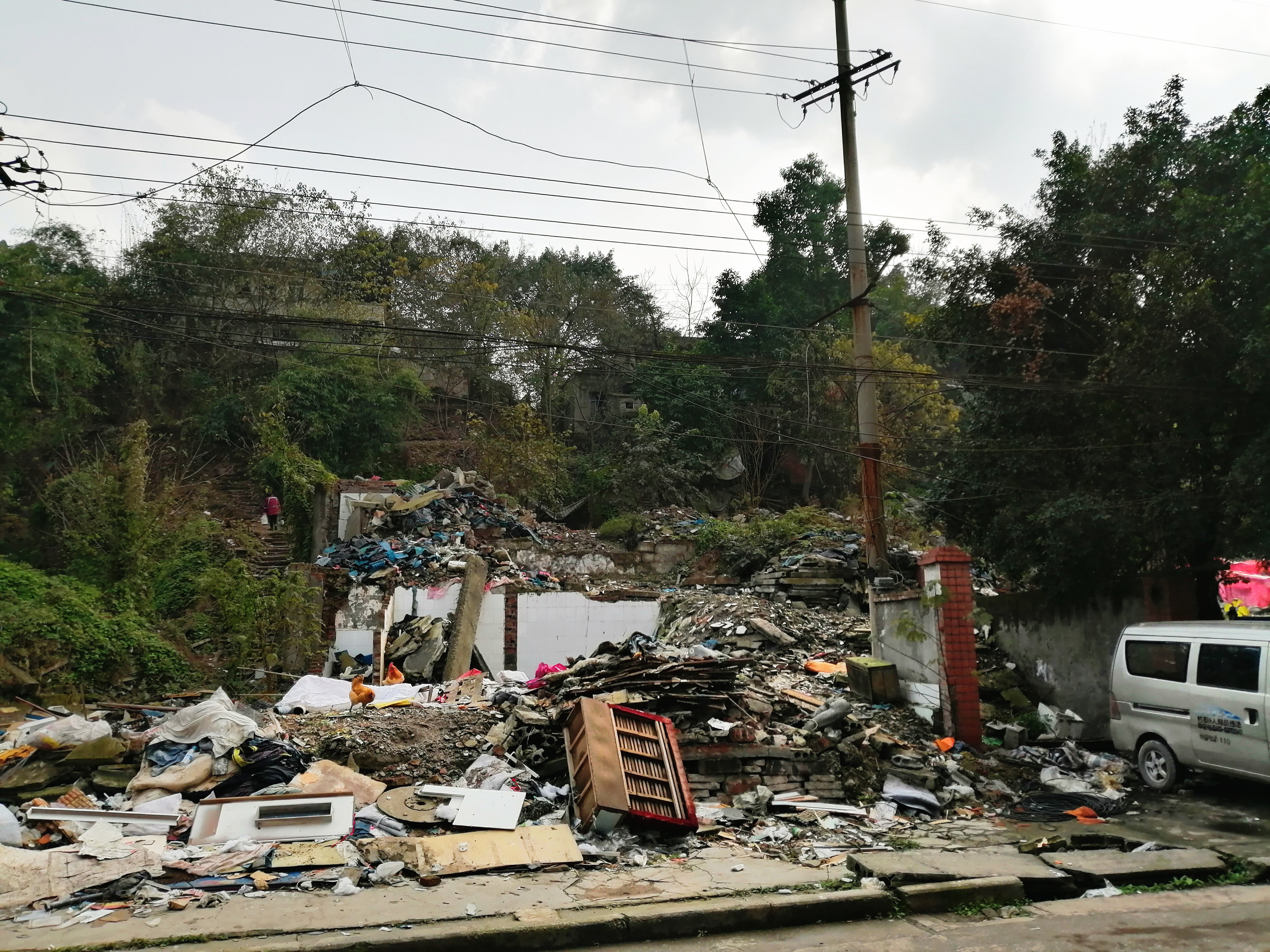 重庆著名小镇唐家沱,离市区很近,离游客很远