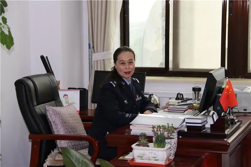 「三八特刊」铿锵女警竞芳华