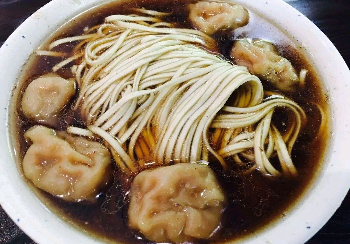 吃过扬州四望亭路的扬州虾饺面,看《锦衣之下》中的扬州虾饺面