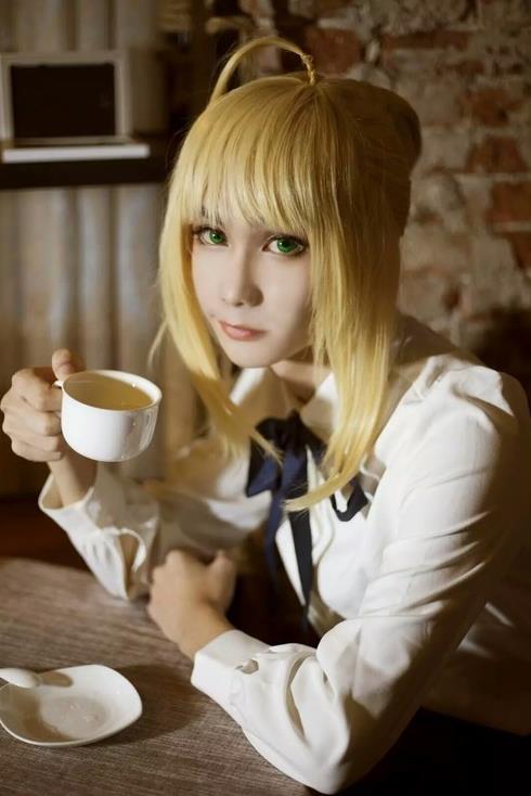 《fate》cosplay,网友:肉装间桐樱,真的是一股泥石流呀!