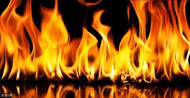 心烦失眠,睡着了还出汗,是阴虚火旺的表现,中医古方搞定失眠