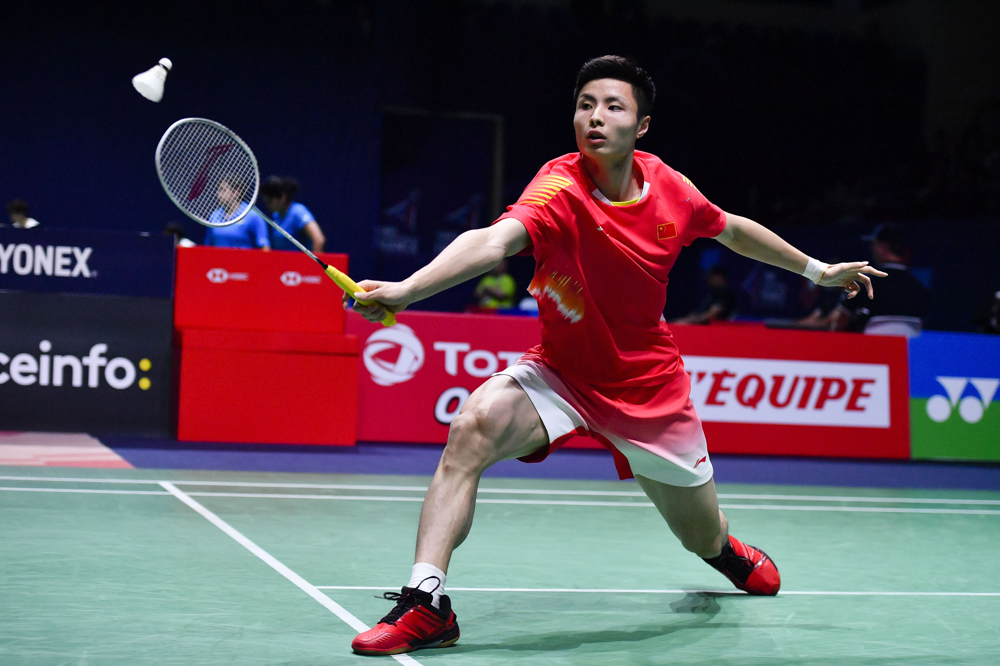 羽毛球——法国公开赛:石宇奇晋级八强