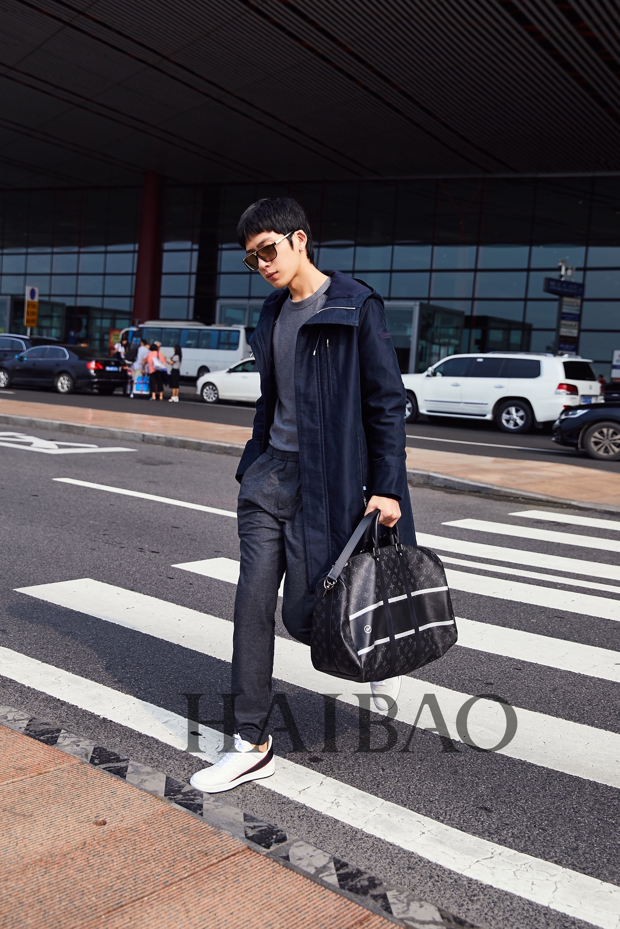 "2018海报街拍instar"候选人井柏然的全年街拍合辑:干净清爽,时髦高级