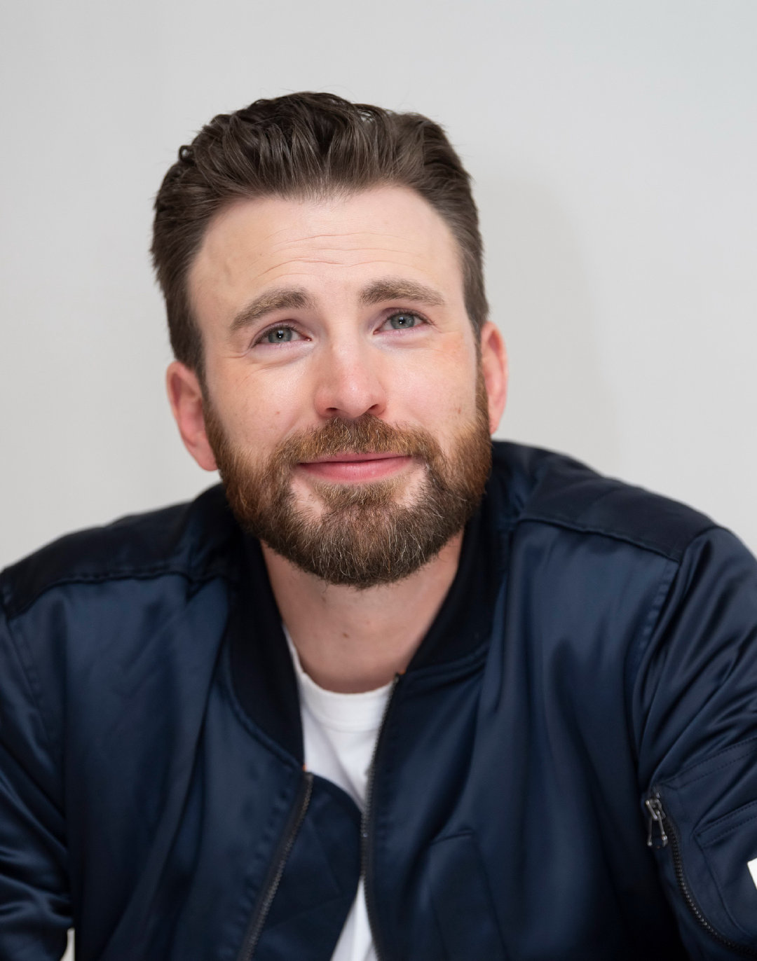 美队#chris evans#现身主演力作#电影利刃出鞘#最新photocall.