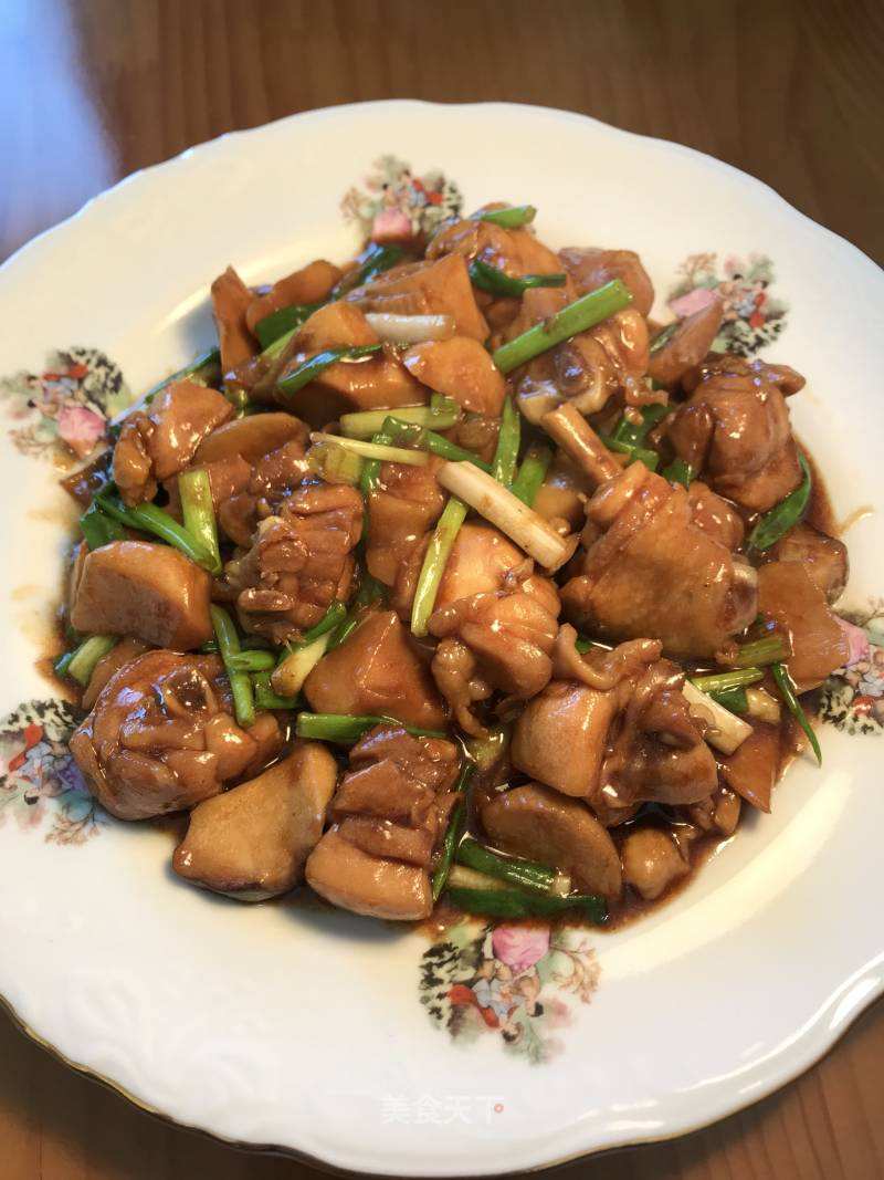 杏鲍菇烧鸡这样做,鸡肉很香滑,杏鲍菇入味!