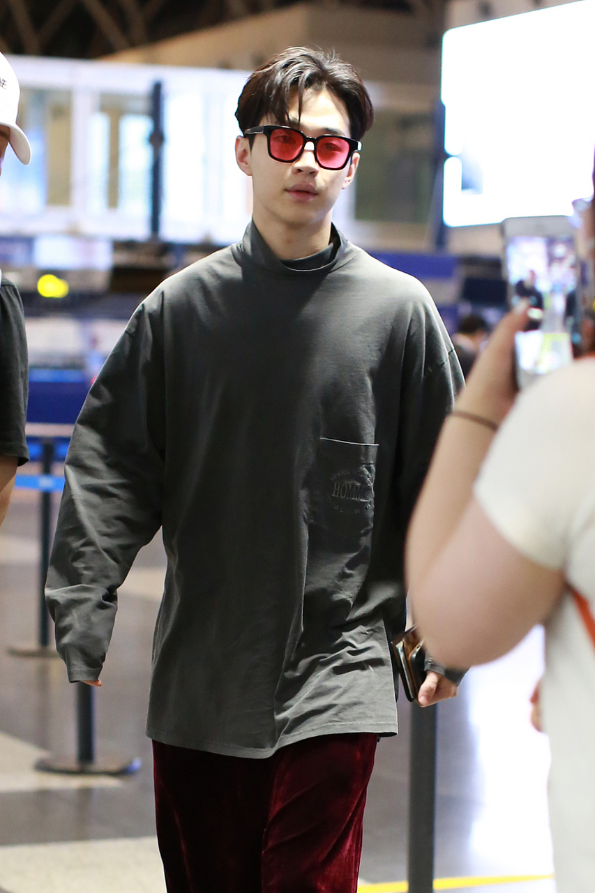 近日,刘宪华在社交媒体上表达了对常州潮流嘉年华主办方的不满和愤怒.