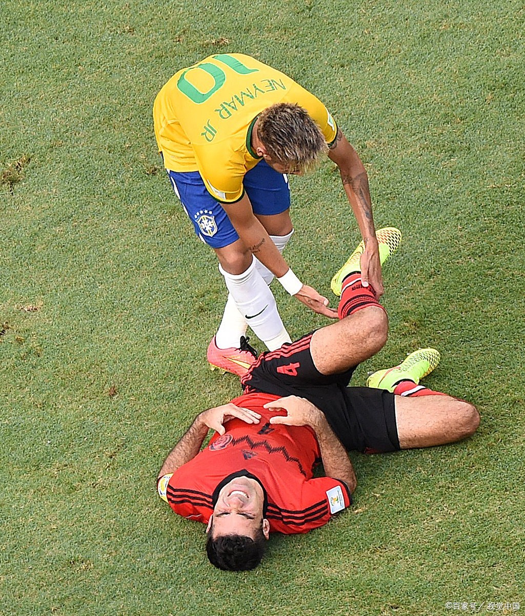 阿伦的受伤,无疑是对运动员受伤的图片运动员崴脚