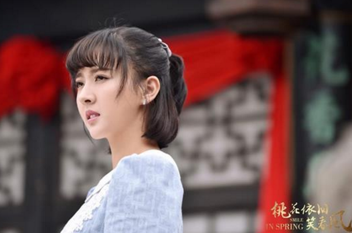 《桃花依旧笑春风》热播,廖秋月谱写传奇一生的爱情赞歌!