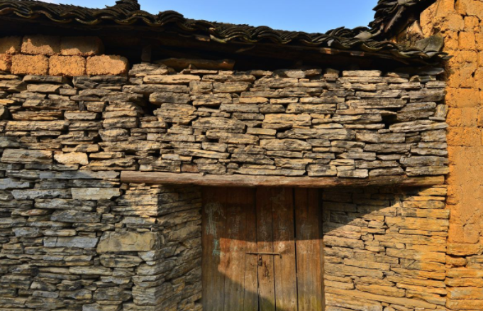 旅游之湖南篇:欣赏一组勾良苗寨的图片