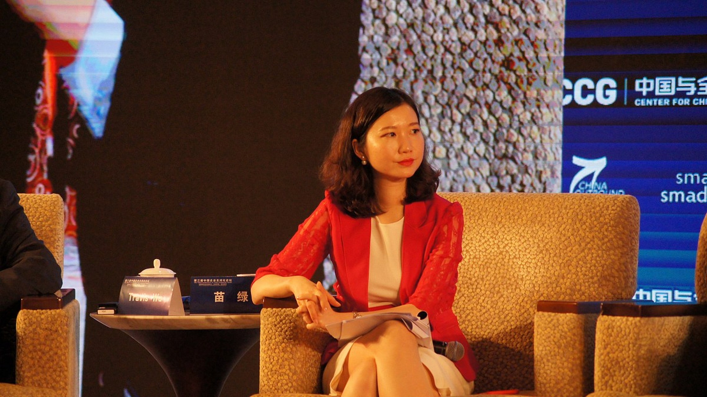 "私募魔女"李蓓在半夏投资微信公众号更新发文:"今天地产股大涨,很多