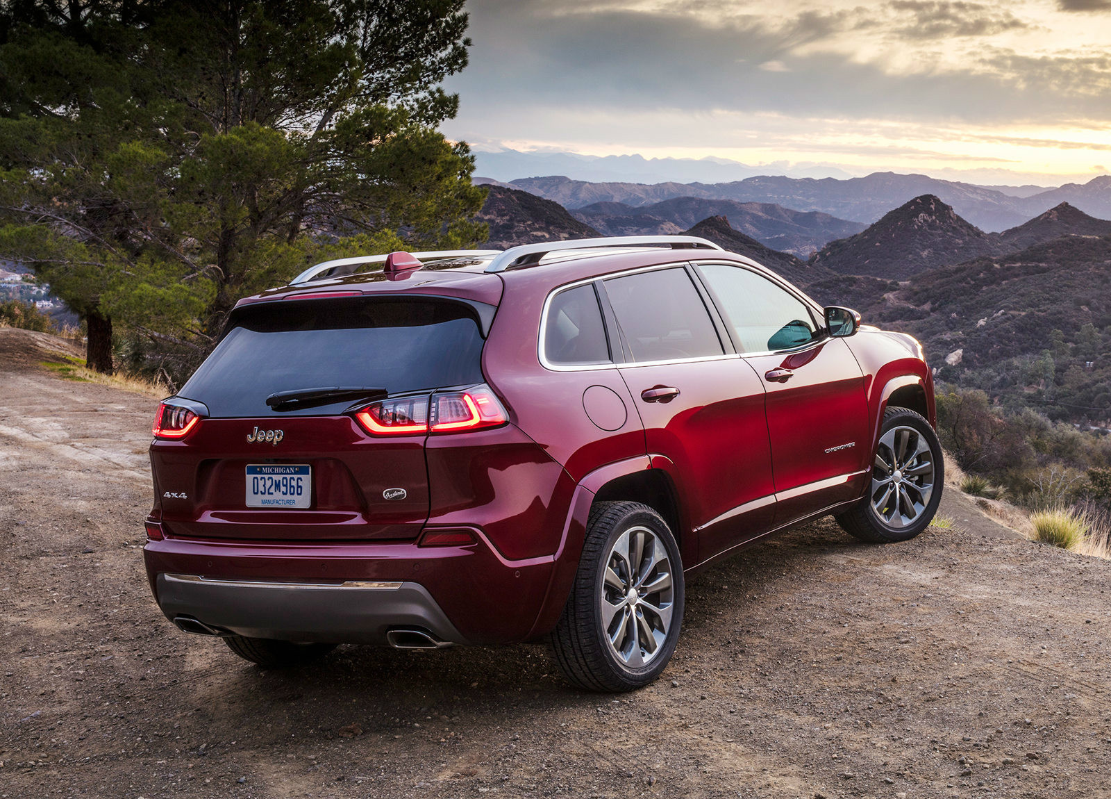 进口自由光的分析与解析