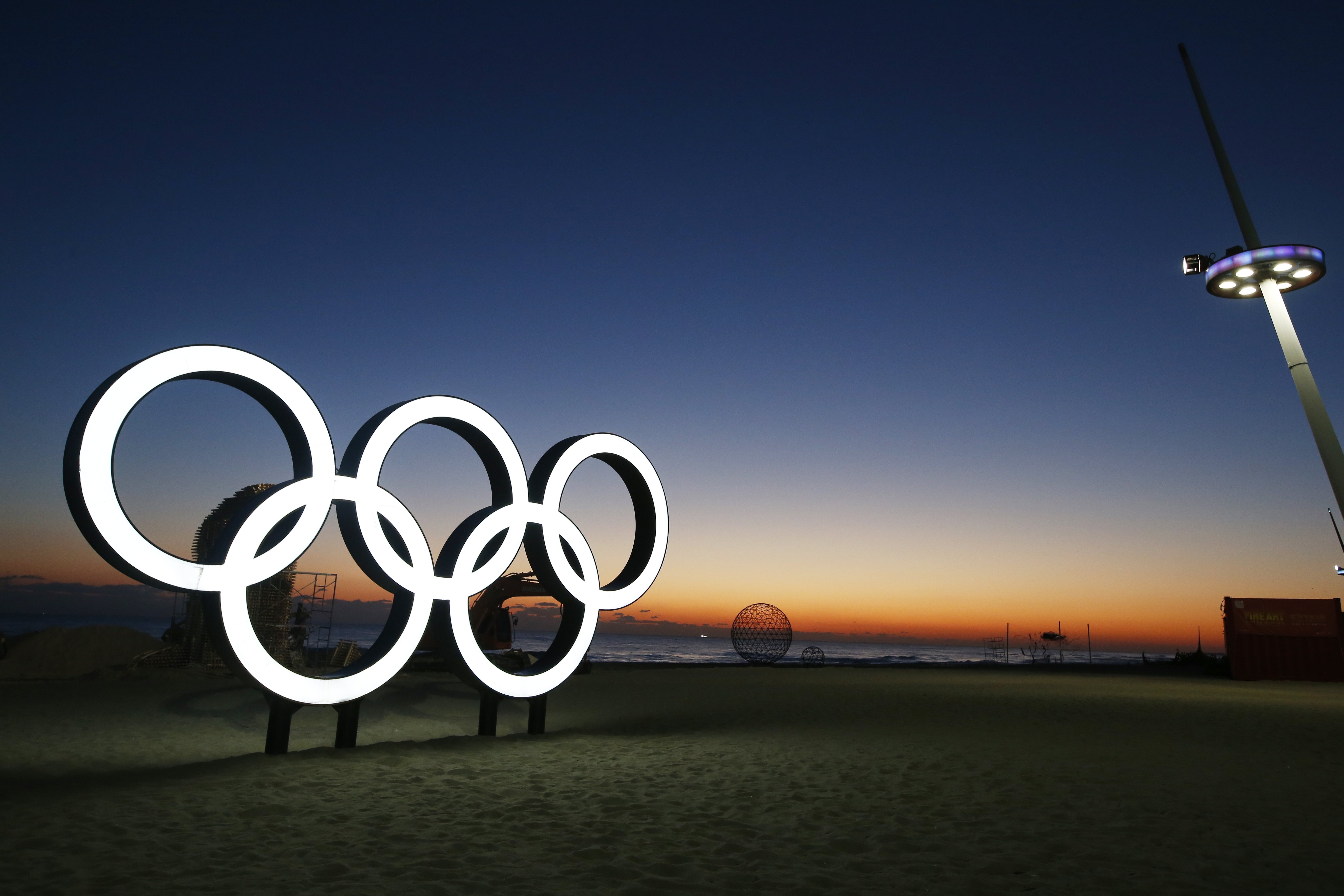 冬奥会奥运五环颜色图片