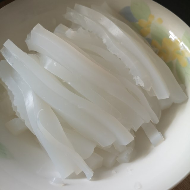 自制豌豆凉粉,开胃爽口,好吃又卫生