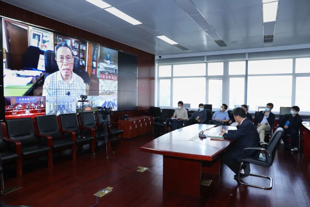 钟南山@信息量太大！钟南山、李兰娟、张文宏罕见“同台”，谈到这些问题