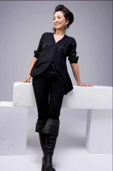 看了李勤勤的腿,再也不想看别的地方,网友:再让我看10秒!