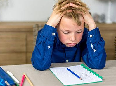 孩子专注力差,或许和这些小习惯有关,父母别不当回事