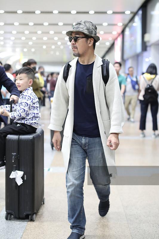 张国立也"冻龄"?年过花甲的他却成了这样