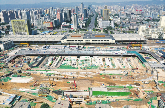 太原站东广场建设正酣(图)